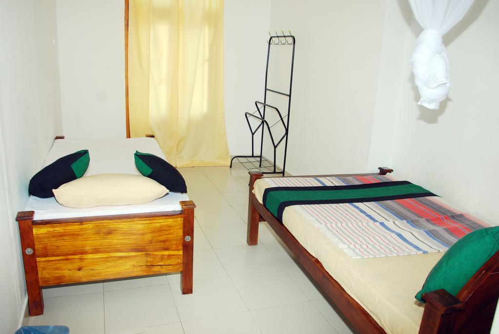 Hotel Kiyara Dambulla Buitenkant foto