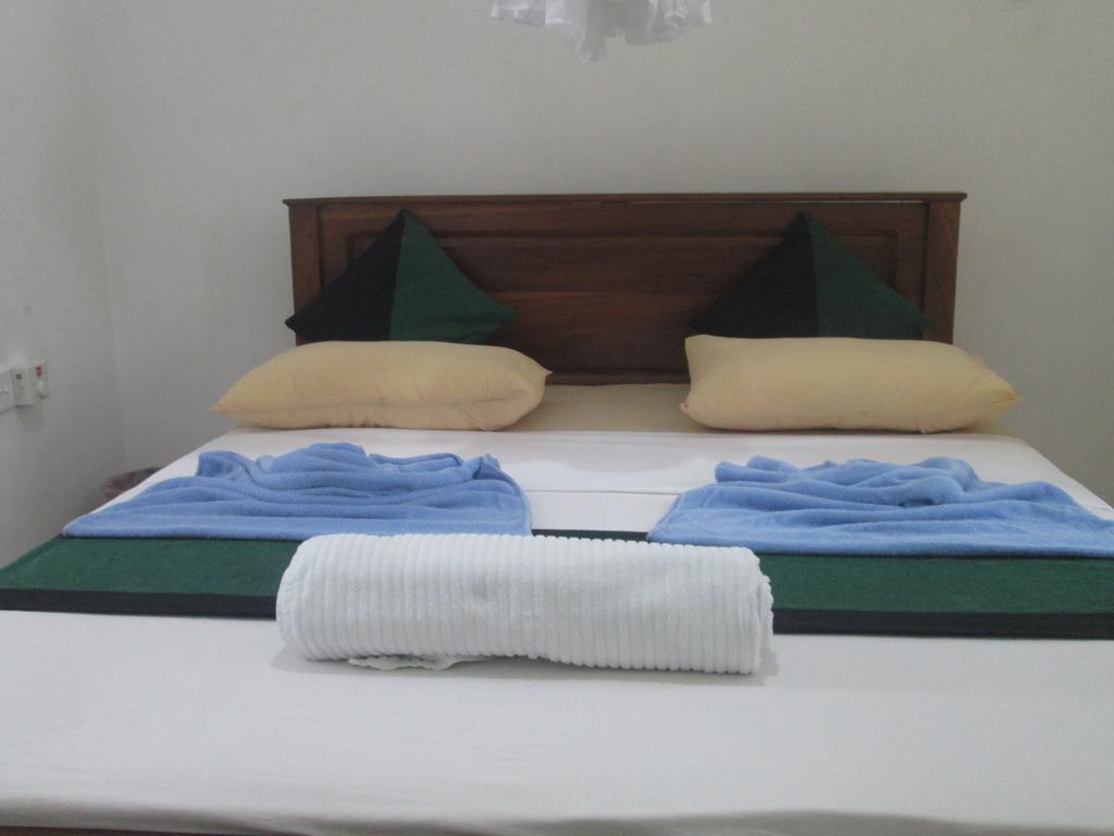 Hotel Kiyara Dambulla Buitenkant foto