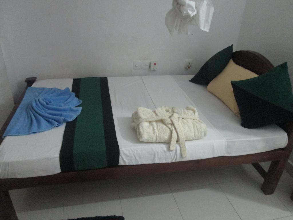 Hotel Kiyara Dambulla Buitenkant foto