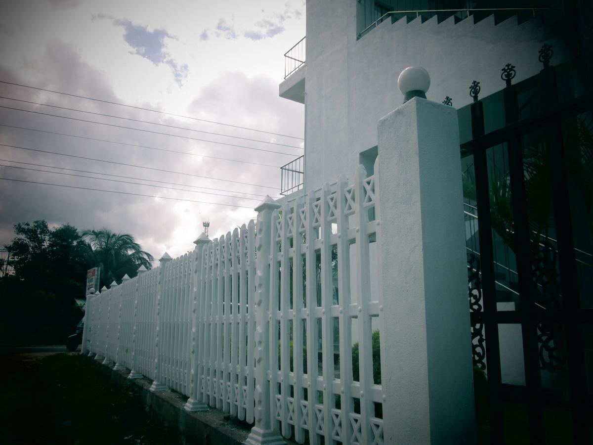 Hotel Kiyara Dambulla Buitenkant foto