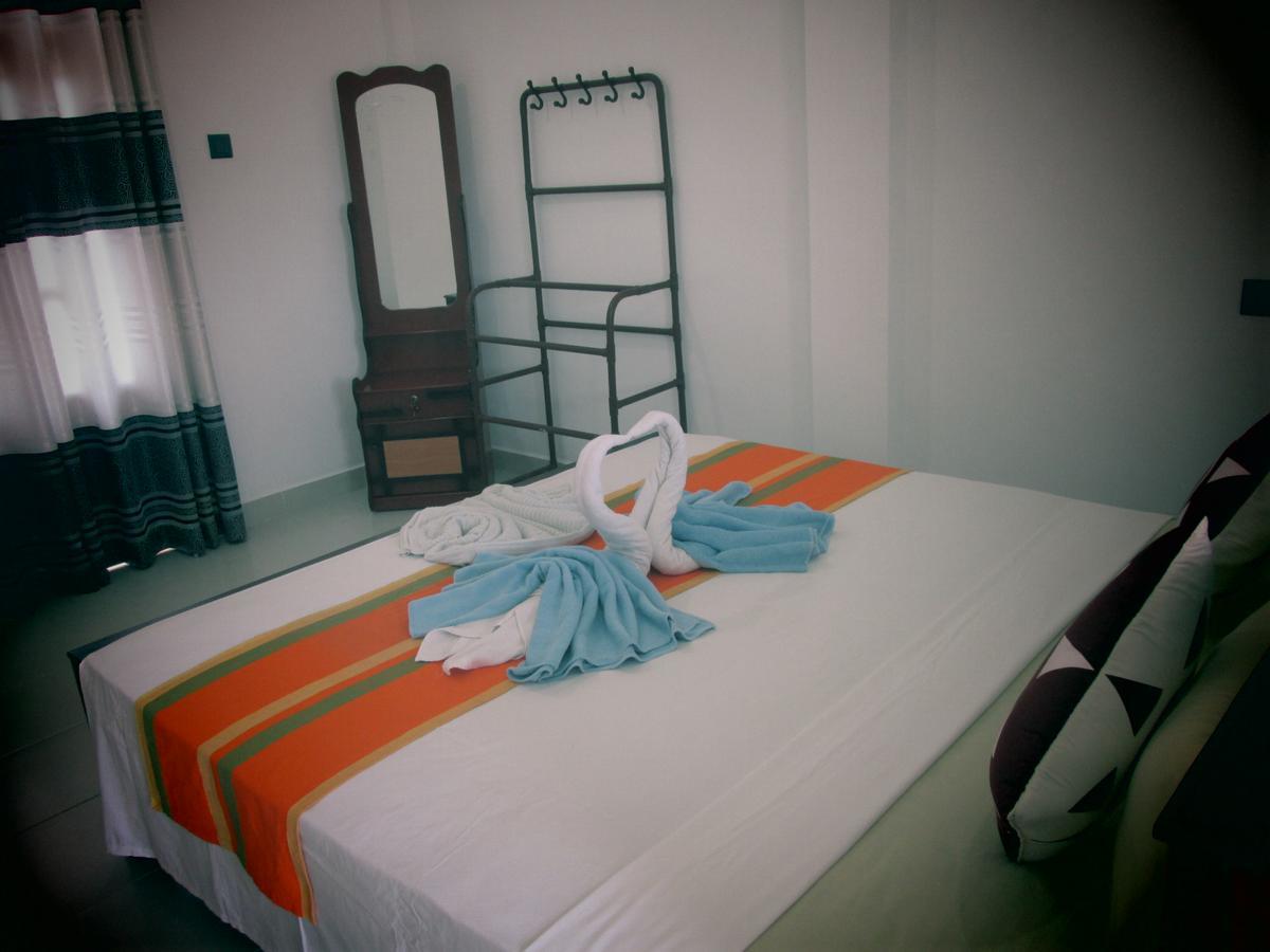 Hotel Kiyara Dambulla Buitenkant foto