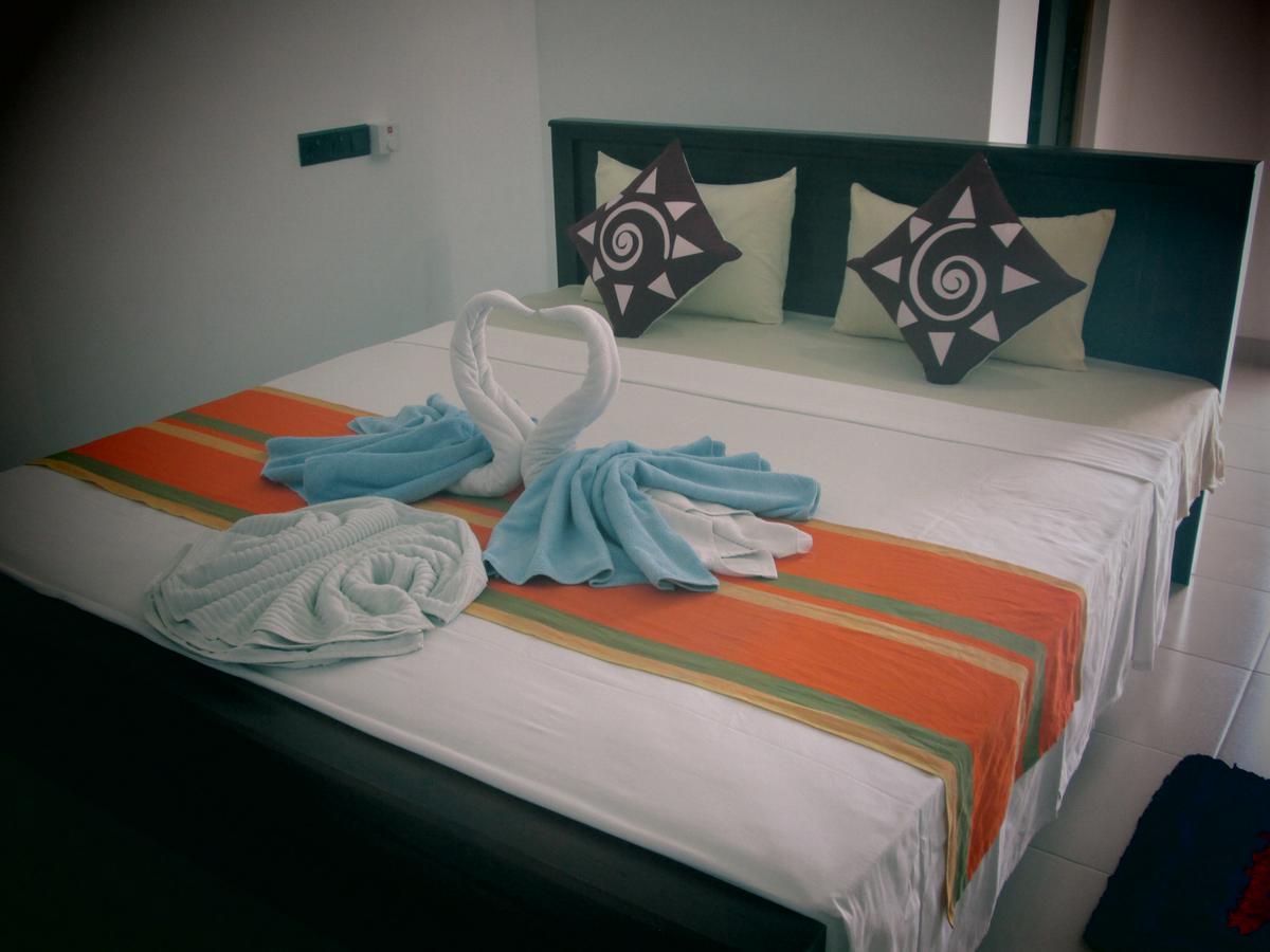 Hotel Kiyara Dambulla Buitenkant foto
