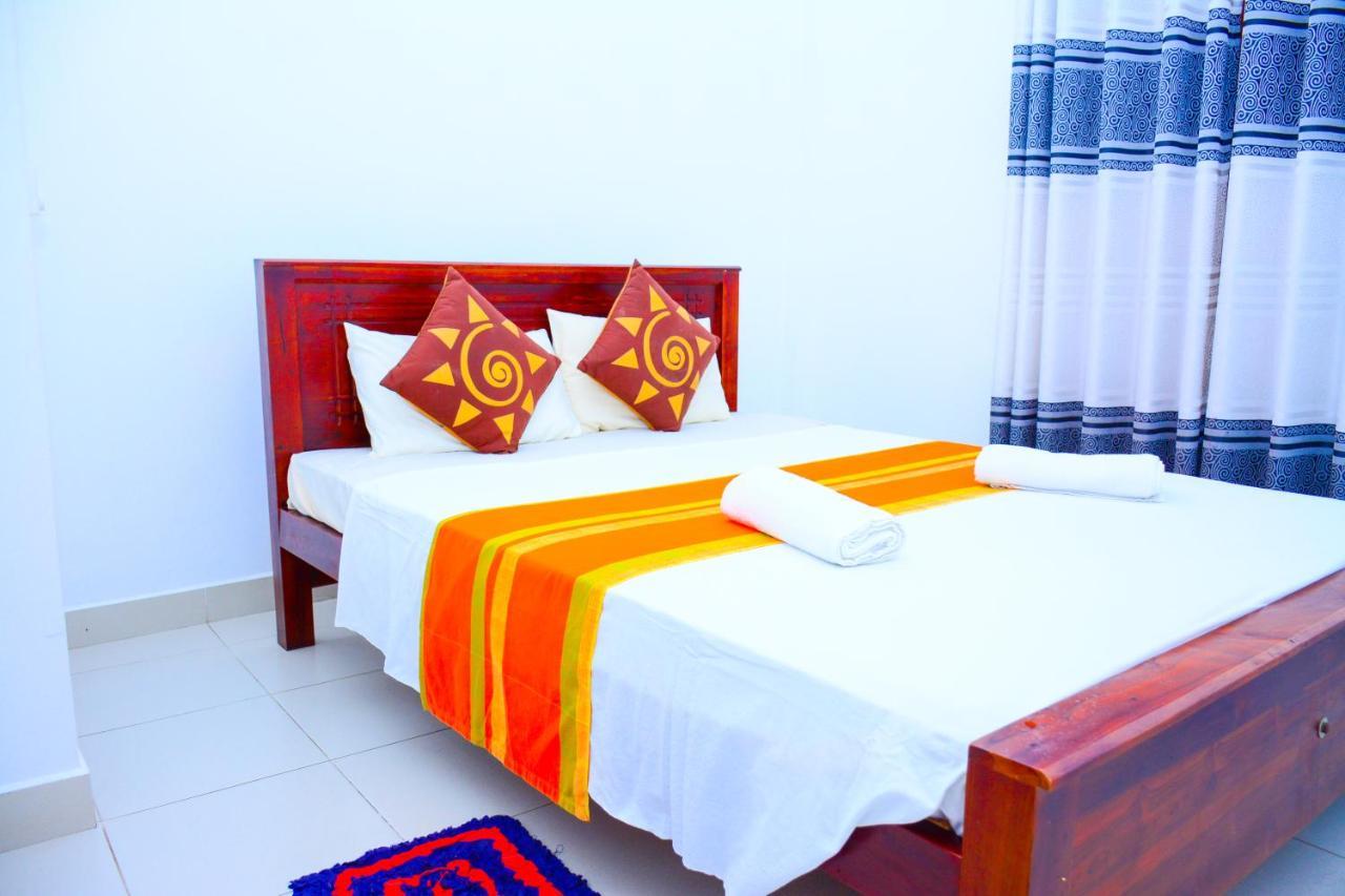 Hotel Kiyara Dambulla Buitenkant foto