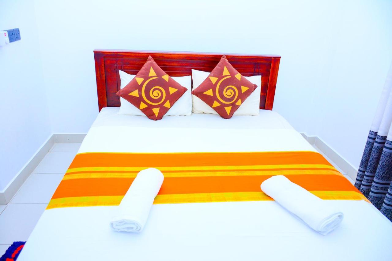 Hotel Kiyara Dambulla Buitenkant foto